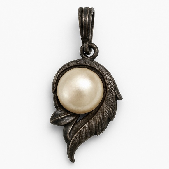 Napier Pearl Necklace Pendant - Picture 1 of 5
